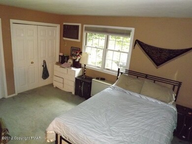 496 Sarah St, Stroudsburg, PA 18360 - photo 5