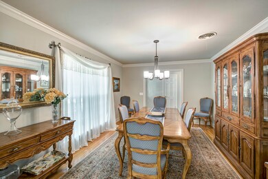 10047 Valley Forge Dr, Houston, TX 77042 - photo 2