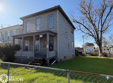 906 Morgan St, Keokuk, IA 52632 - photo 2