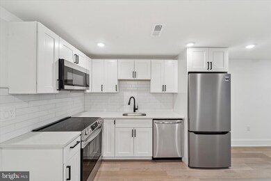 286 Greenough St unit 1, Philadelphia, PA 19127 - photo 5