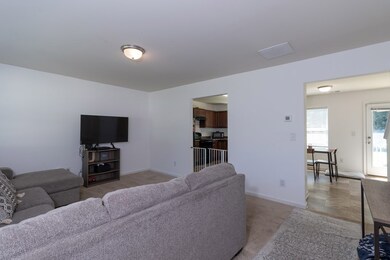 Two entrances to the kitchen from the living room