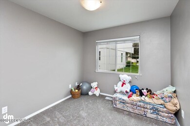 24-Bedroom 1 MS_3379