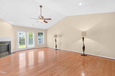 5-web-or-mls-3027 Maple Ave-5
