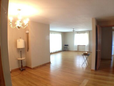 672 Shad St, North Tonawanda, NY 14120 - photo 3