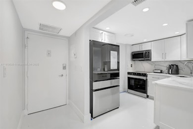 Berkley South unit 4K, Fort Lauderdale, FL 33308 - photo 3