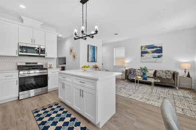 5027 Willow Glen Dr unit B, Houston, TX 77033 - photo 6