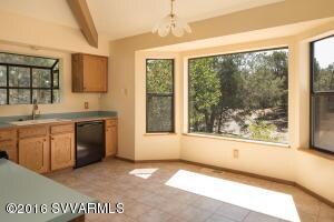 Kitchen W-Breakfast Nook