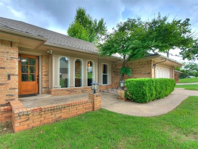 908 Carfax Rd, Edmond, OK 73034 - photo 3