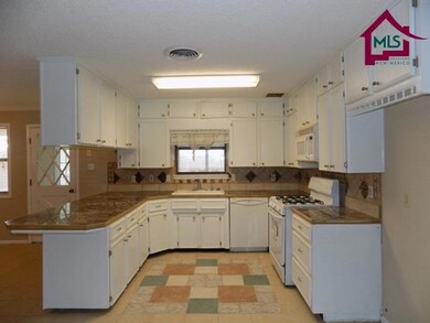 2809 Sunrise Ave, Alamogordo, NM 88310 - photo 5