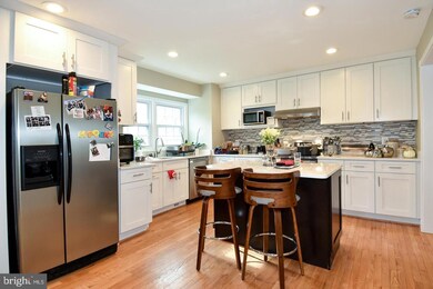 13171 Ruby Lace Ct, Herndon, VA 20171 - photo 5