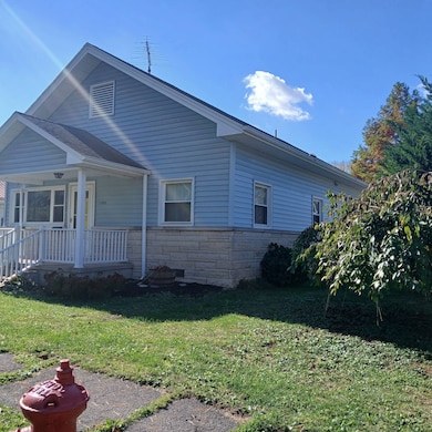 1146 N Main St, Bridgeport, IL 62417 - photo 4