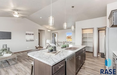 632 N Yankee Ave, Sioux Falls, SD 57110 - photo 5