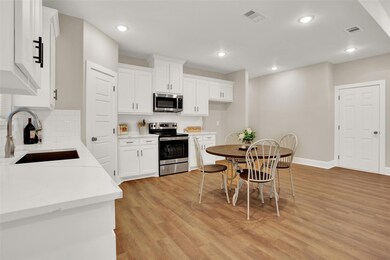 1016 Pine St, Bonham, TX 75418 - photo 6