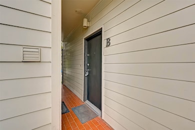 2332 Park St unit B, Houston, TX 77019 - photo 2