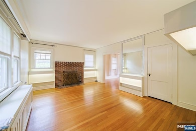 351 Closter Dock Rd, Closter, NJ 07624 - photo 4