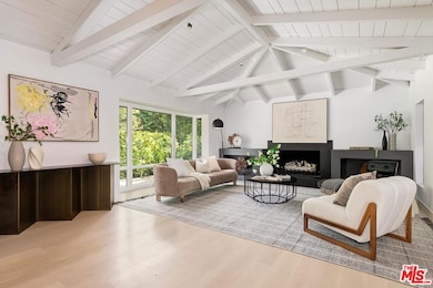 1847 N Beverly Dr, Beverly Hills, CA 90210 - photo 4