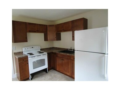 37-39 Cromwell St, Kittery, ME 03904 - photo 4