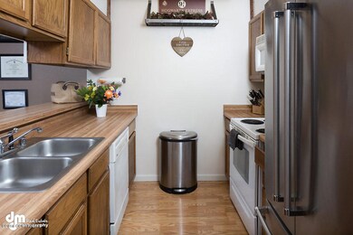 Kitchen_DMD_8094-SMALL
