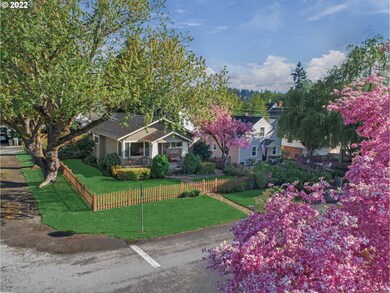 1608 6th Ave, West Linn, OR 97068 - photo 4