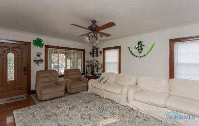 2219 Oak Grove Place, Toledo, OH 43613 - photo 3