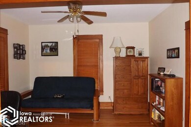 3197 Iowa 16, Wever, IA 52658 - photo 6