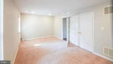 2473 Clover Field Cir, Herndon, VA 20171 - photo 3