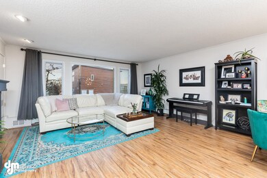 Living Room - GREAT Entertaining Space