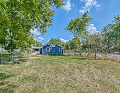 2526 Vaughn St, Houston, TX 77093 - photo 7