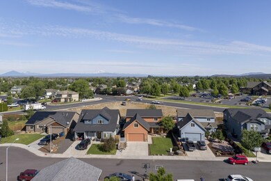 2-web-or-mls-1521 NW 18th St-2