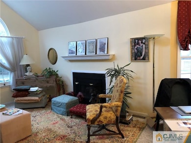 114 Mill Run E unit 72, Hightstown, NJ 08520 - photo 4