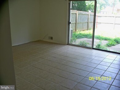 138 Daimler Dr unit 9, Capitol Heights, MD 20743 - photo 5