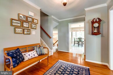 5922 Burnside Landing Dr, Burke, VA 22015 - photo 6