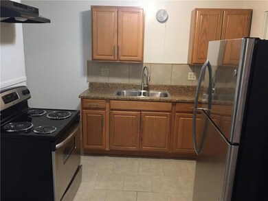 1618 W 10th St, Anderson, IN 46016 - photo 5