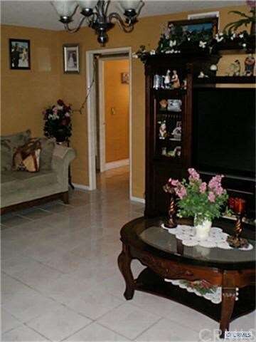 ...continuation of the living room.