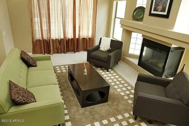 LivingRoom_2105
