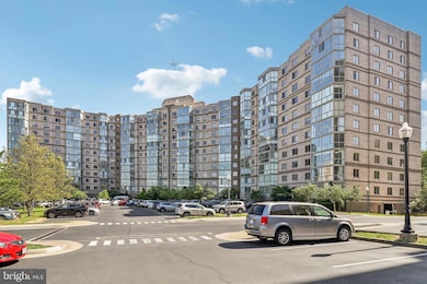 Blue Ridge at Lansdowne Woods unit 801, Leesburg, VA 20176 - photo 4