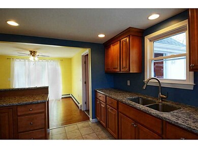 121 Post Rd, Westerly, RI 02891 - photo 3