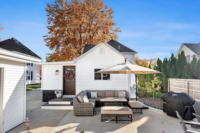 276 S Maple St, Zeeland, MI 49464 - photo 4