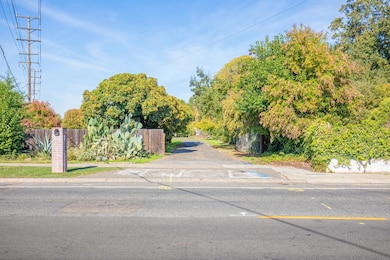 2281 Sierra Blvd, Sacramento, CA 95825 - photo 2