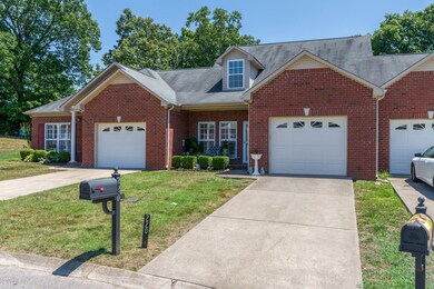 220 Johnstone Dr, Dickson, TN 37055 - photo 2