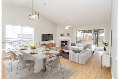 4637 Feathercrest Dr, Fort Worth, TX 76137 - photo 5