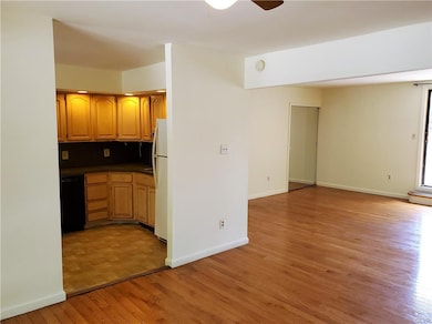 1590 Alta Dr unit D5, Whitehall, PA 18052 - photo 5