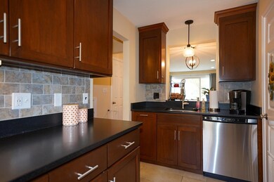 1006 Windsor Dr unit 1006, Framingham, MA 01701 - photo 3