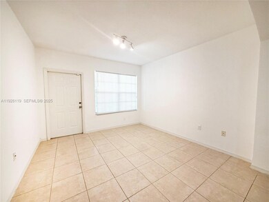 308 Belmont Ln unit 308, North Lauderdale, FL 33068 - photo 2
