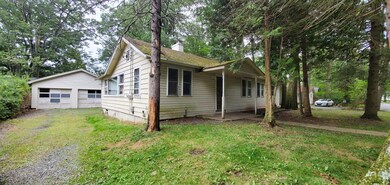 4132 Norton Pryor Rd, Pocono Summit, PA 18346 - photo 2