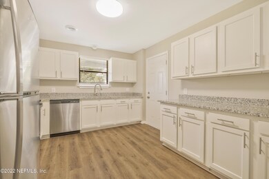 6750 Harlow Blvd, Jacksonville, FL 32210 - photo 5