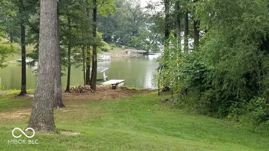 12645 Southpointe Dr, Loogootee, IN 47553 - photo 2