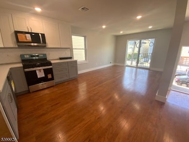 68 Main St, Newark, NJ 07105 - photo 2