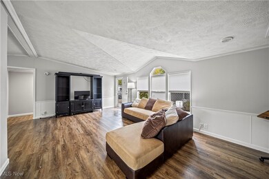 151 Oaktree Ln, Hiram, OH 44234 - photo 4