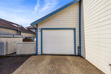 1449 Myrtle Ave \9-134 (2)[2000]